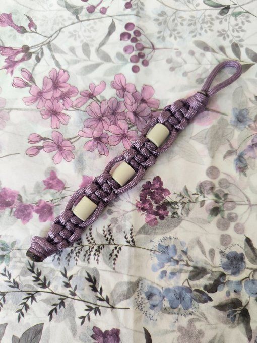Charm anti tique lila pour crinière 